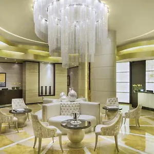 Appart hôtel Damac Maison Cour Jardin *****
