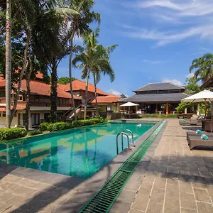 Hotel Champlung Sari And ***