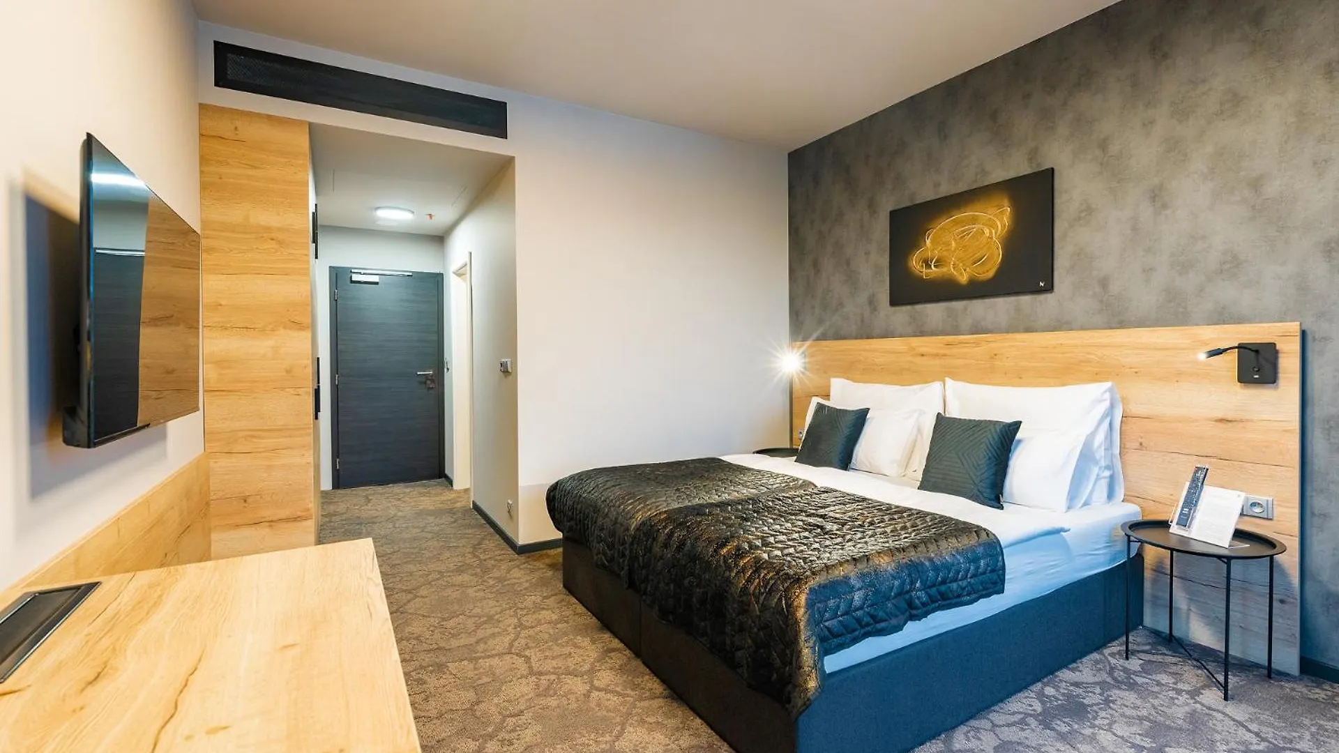 Maximus Resort Brno 4*,